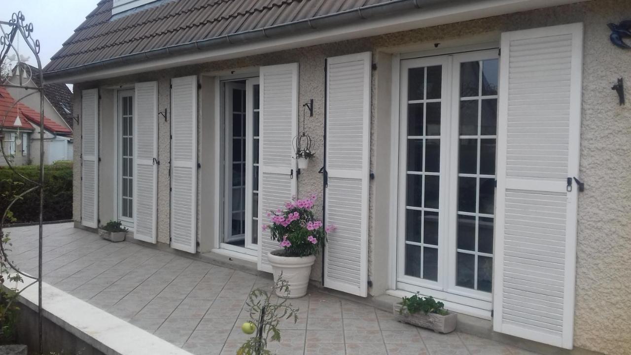 Le Nid Des Mesanges Bed & Breakfast Argentan Exterior photo